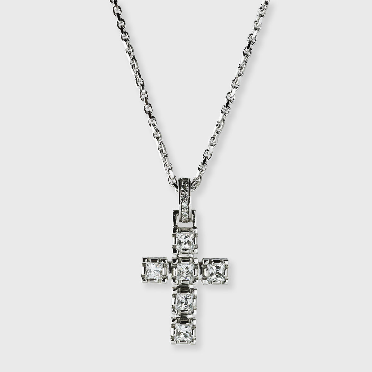 Crown Cross Necklace -white- DUBj-289-2 | DUBcollection – DUB Collection